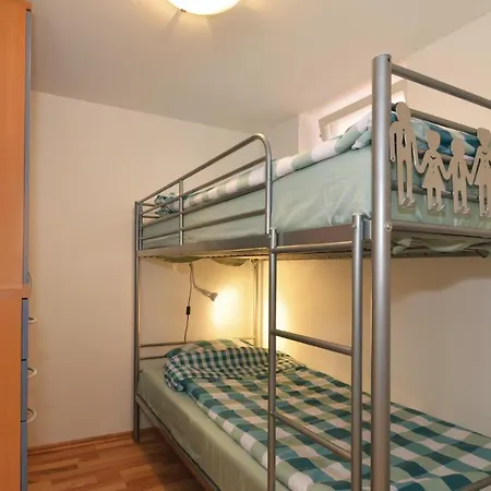 Apartment 2 Bedroom In