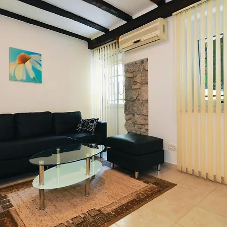 2 Bedroom In *
